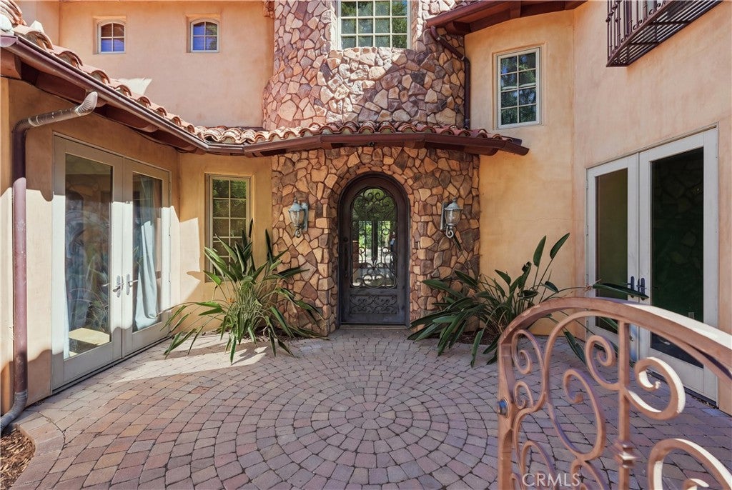 25759 Oak Meadow