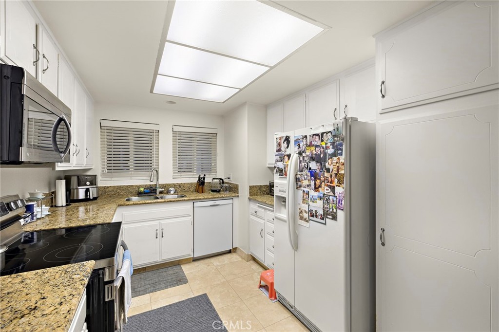 3019 Via Buena Vista B