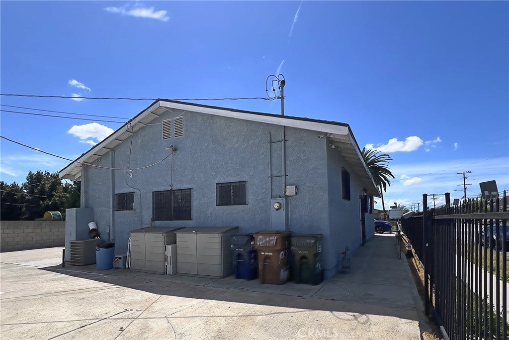 10318 S Budlong