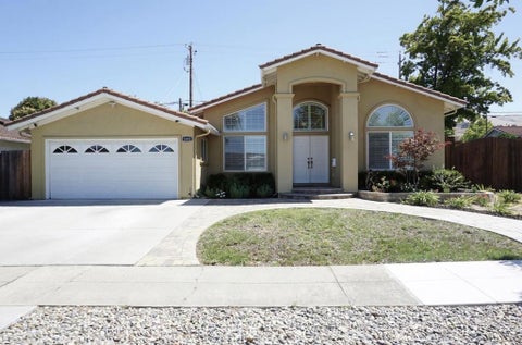Photo of 1432 Stone Creek Drive, San Jose, CA 95132 (MLS # ML82056068)