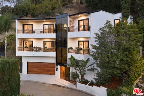 Photo of 3750 Arbolada Road, Los Angeles, CA 90027 (MLS # 26877607)