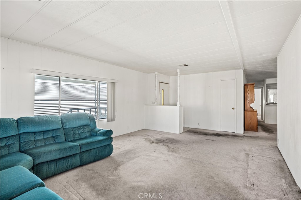 1245 W Cienega Avenue 60