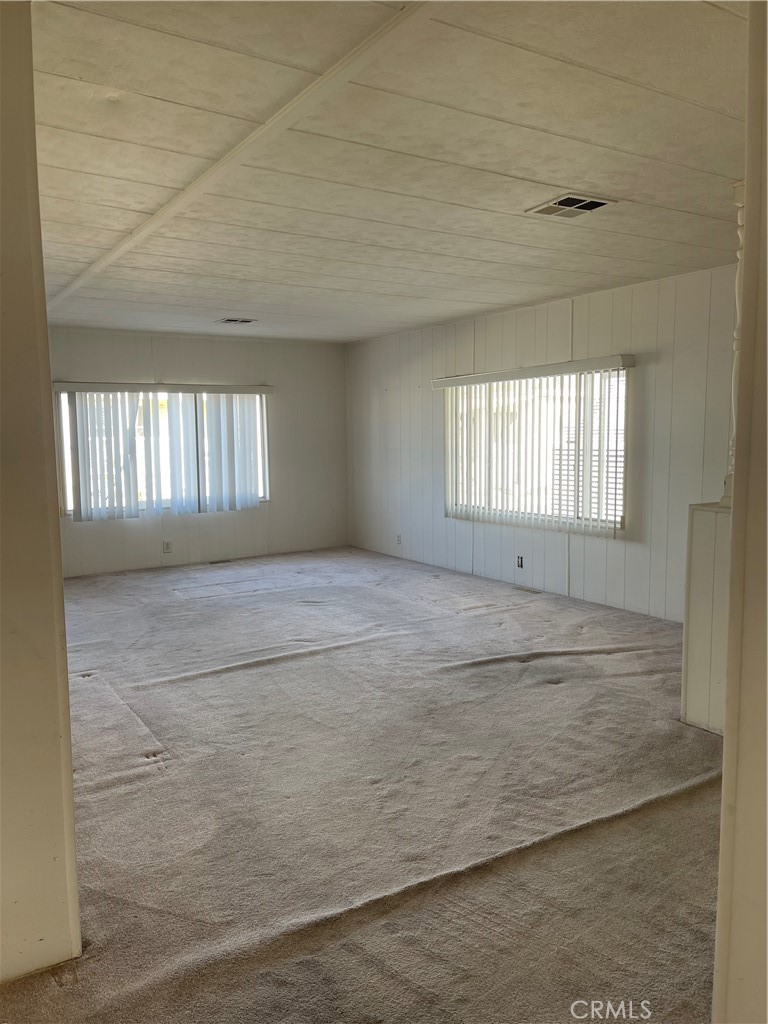 1245 W Cienega Avenue 60