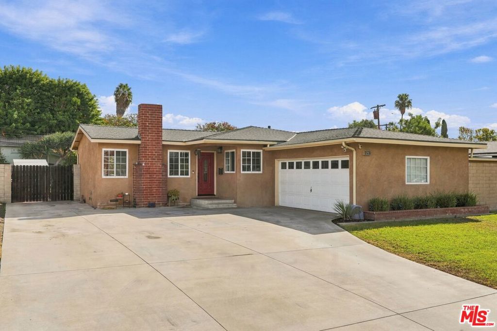 11202 Loara Street