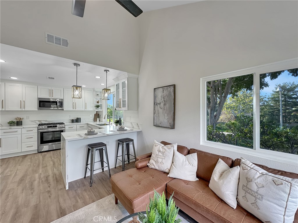Casta Del Sol - Carmel (CR) - Residential
