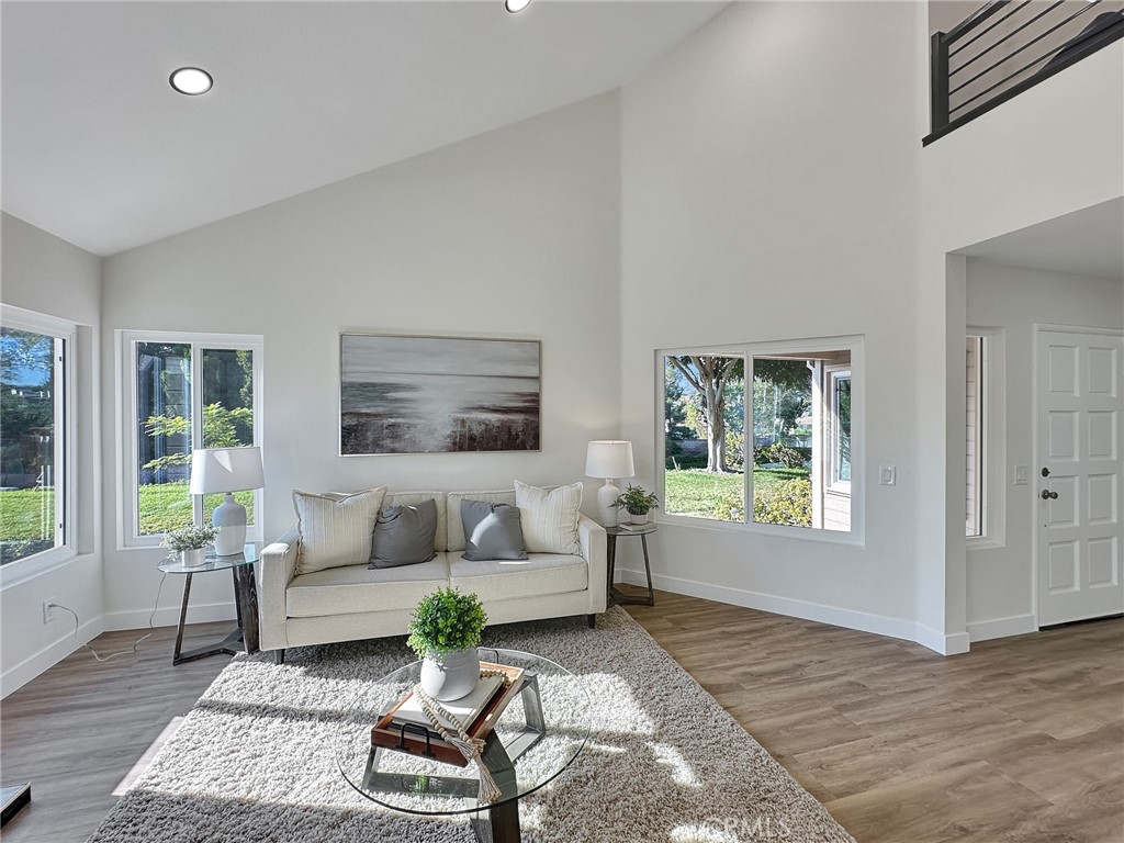 Casta Del Sol - Carmel (CR) - Residential