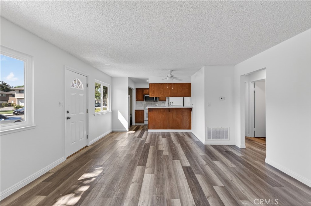 2944 Winfield