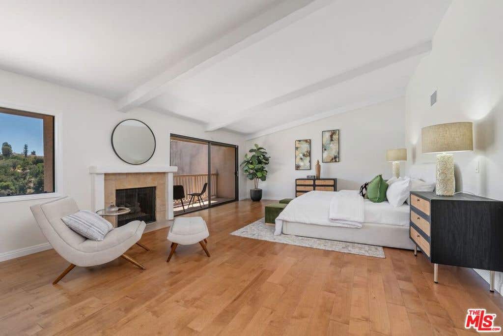 Photo of 2632 Claray Drive, Los Angeles, CA 90077 (MLS # 26836453)