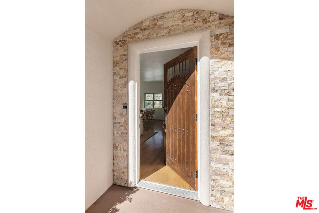 Photo of 1503 Nolden Street, Los Angeles, CA 90042 (MLS # 26648109)