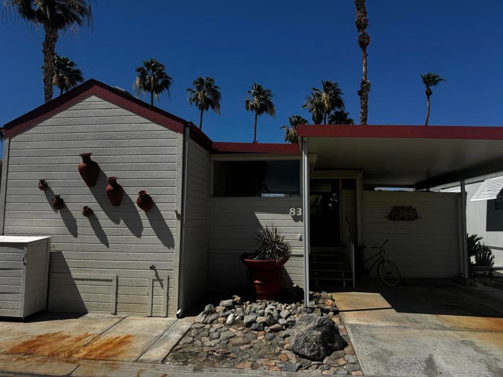 84136 Ave 44 83