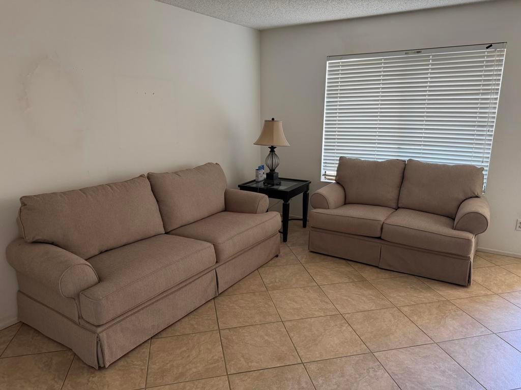 54 Lakeview Circle