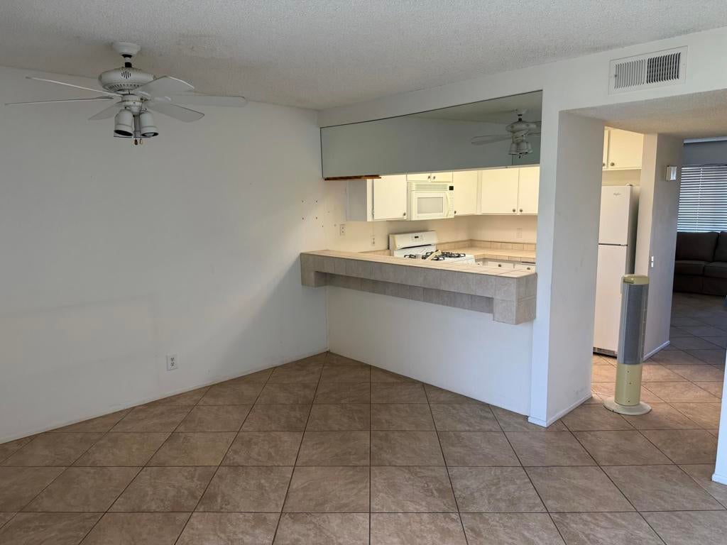 54 Lakeview Circle