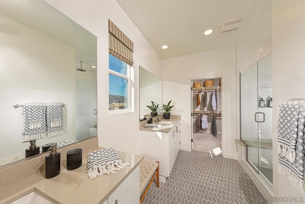 Photo of 35104 Citron Lane lot 131 Ln #Lot 131, Fallbrook, CA 92028 (MLS # 260002580SD)