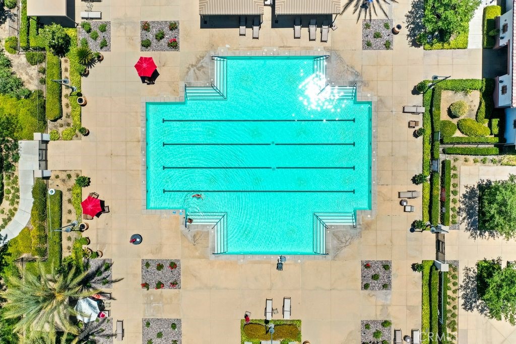 Four Seasons - Residential