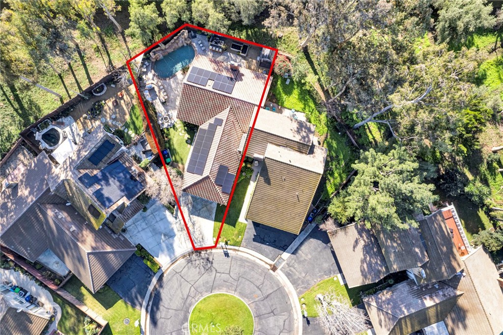 1607 N Dressage Street