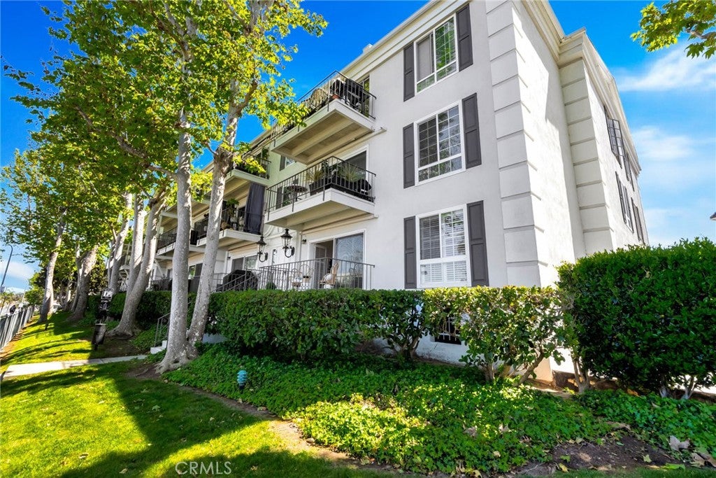 300 Cagney Lane 101, Newport Beach CA 92663 - Photo 26