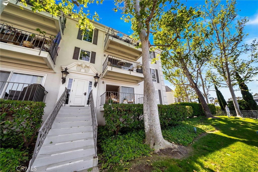 300 Cagney Lane 101, Newport Beach CA 92663 - Photo 25