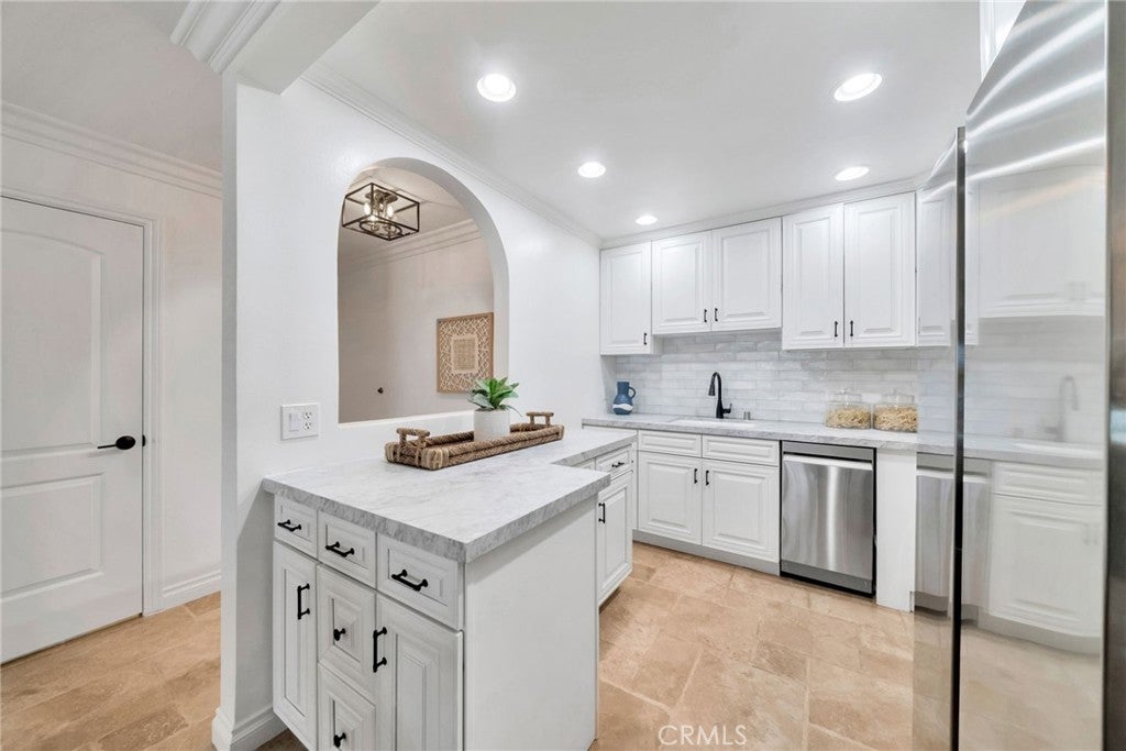 300 Cagney Lane 101, Newport Beach CA 92663 - Photo 9