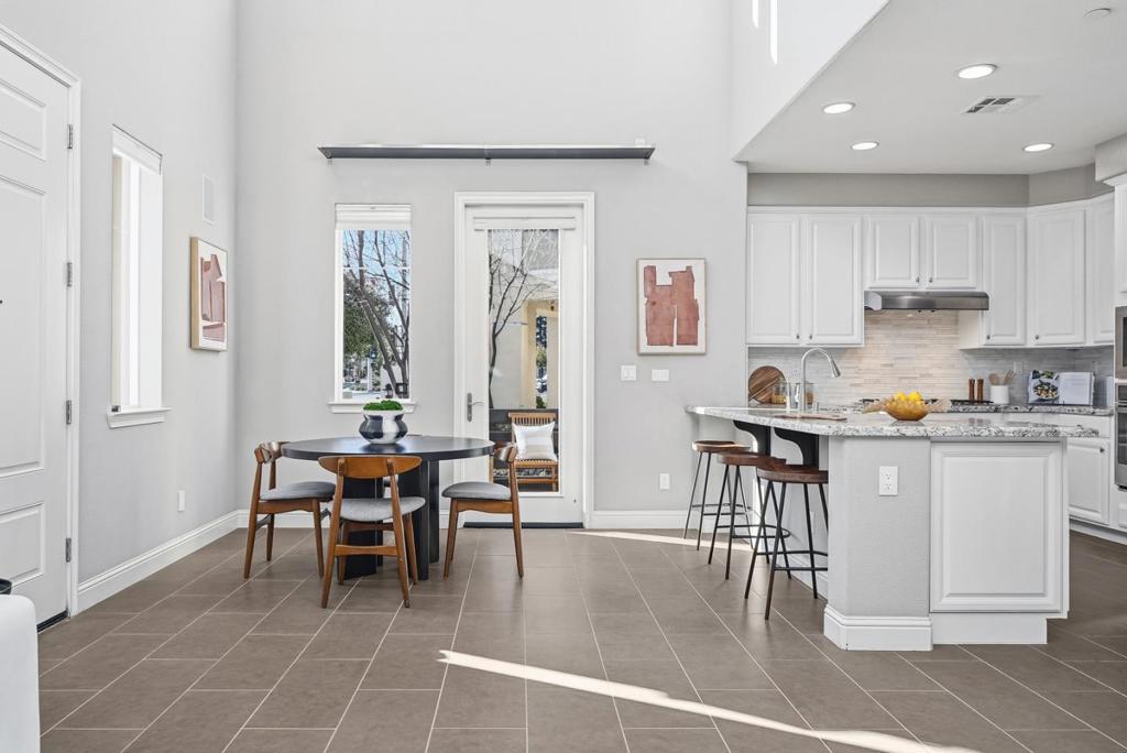 Properties 2 1087 E Duane Avenue