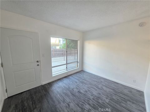 Photo of 6018 Hazelhurst PL #3, North Hollywood, CA 91606 (MLS # SR26136782)