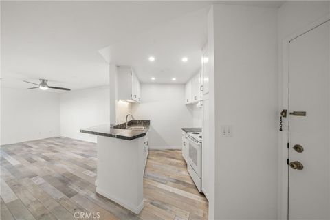 Tiny photo for 650 The Village #106, Redondo Beach, CA 90277 (MLS # IN25247090)