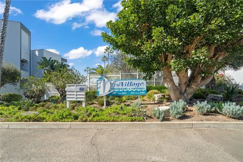 Tiny photo for 650 The Village #106, Redondo Beach, CA 90277 (MLS # IN25247090)