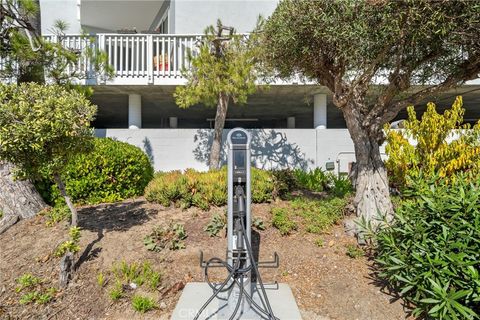 Tiny photo for 650 The Village #106, Redondo Beach, CA 90277 (MLS # IN25247090)