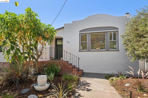 Photo of 5819 Patton Street ST, Oakland, CA 94618 (MLS # 41150521)