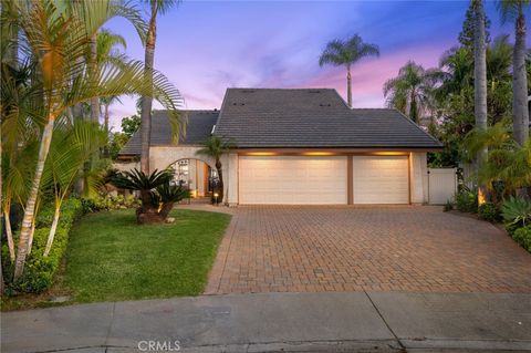 Photo of 25232 Derby Circle, Laguna Hills, CA 92653 (MLS # OC26099673)