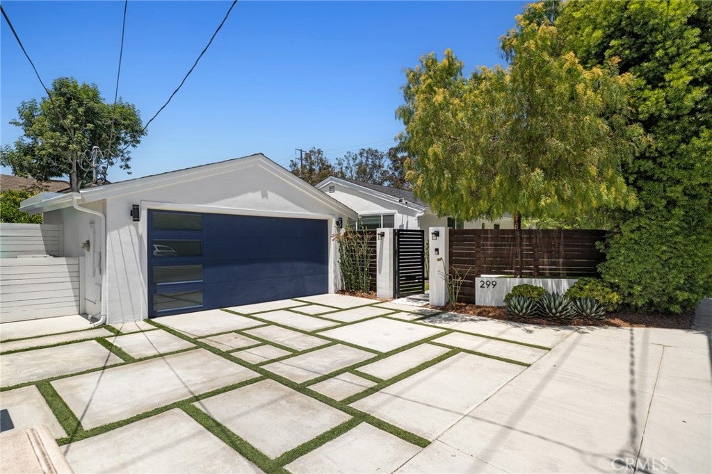 299 Mesa Drive, Costa Mesa CA 92627 - Photo 47