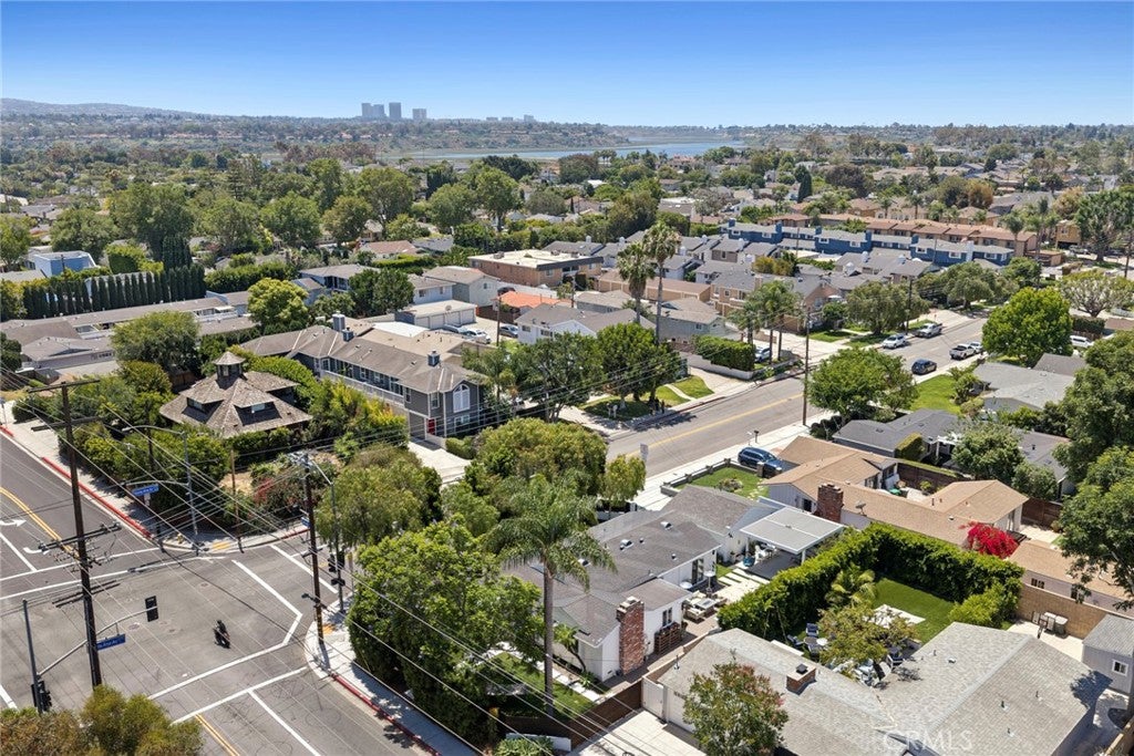 299 Mesa Drive, Costa Mesa CA 92627 - Photo 45