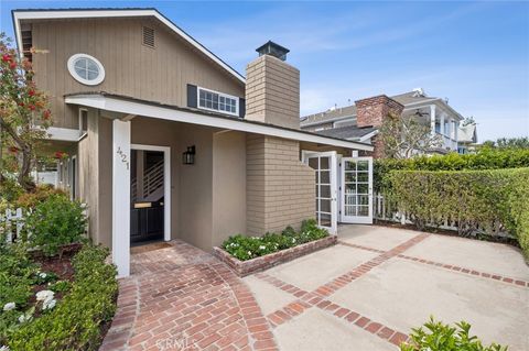Photo of 421 Fernleaf Avenue, Corona Del Mar, CA 92625 (MLS # NP26091822)