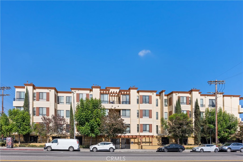 6938 Laurel Canyon