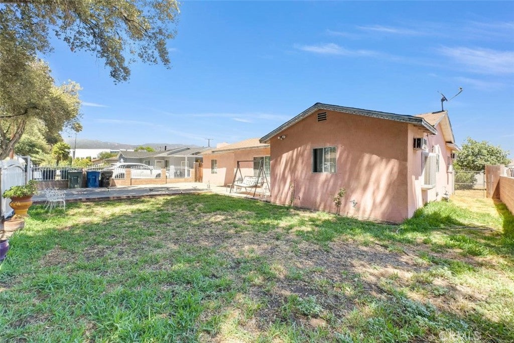 2295 Ramona