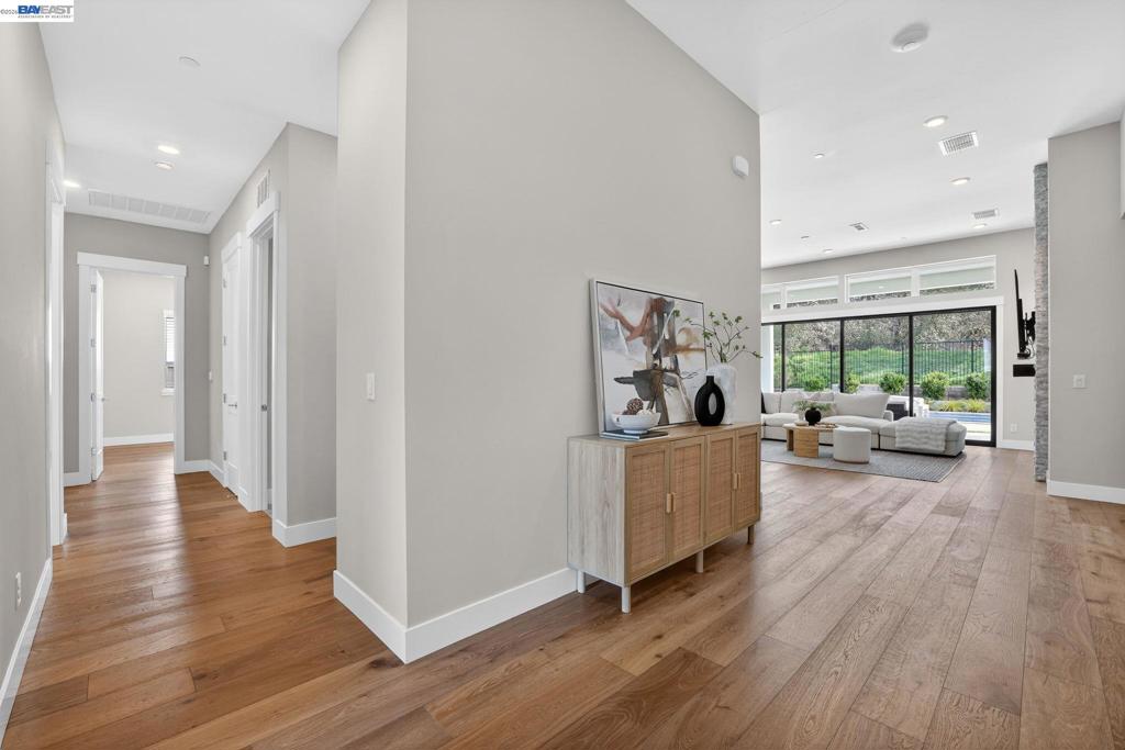 8675 8675 Spikerush Ln