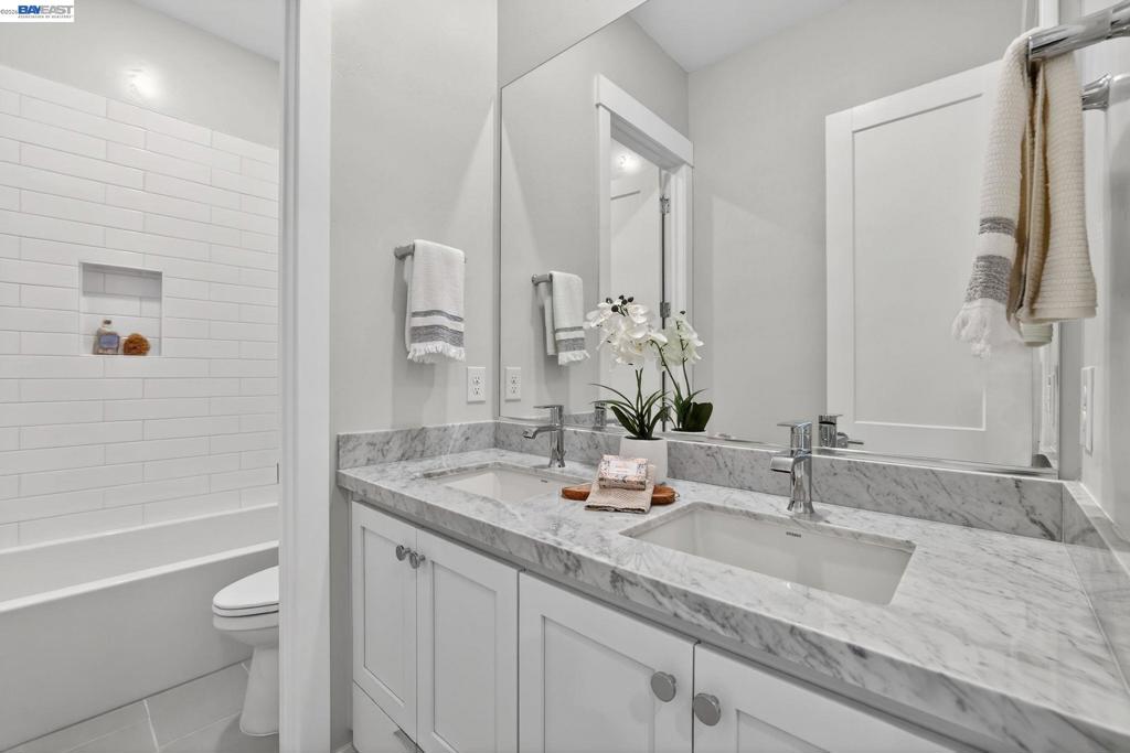 8675 8675 Spikerush Ln