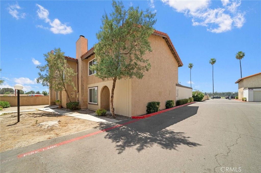 Photo of 107 Tiger Ln, San Jacinto, CA 92583 (MLS # SW26057749)