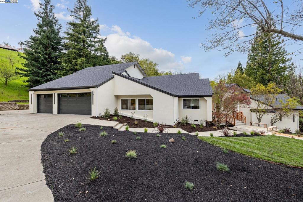 SADDLEBACK - Residential