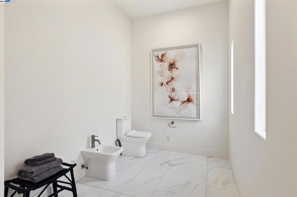 SADDLEBACK - Residential