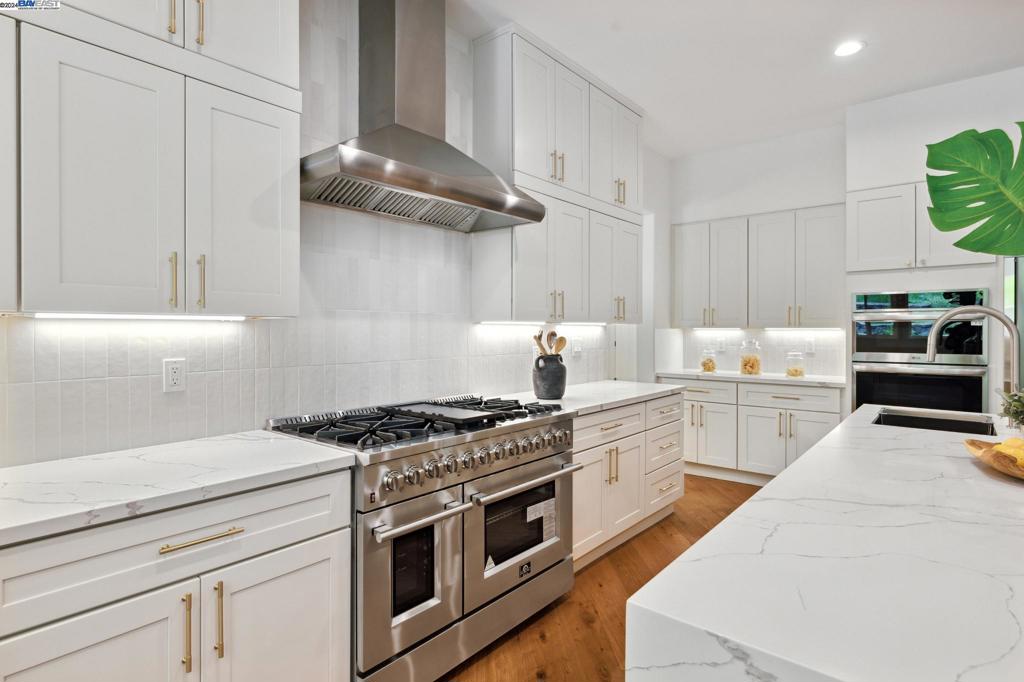 SADDLEBACK - Residential