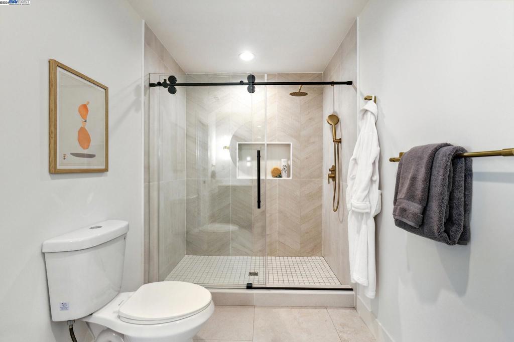 SADDLEBACK - Residential