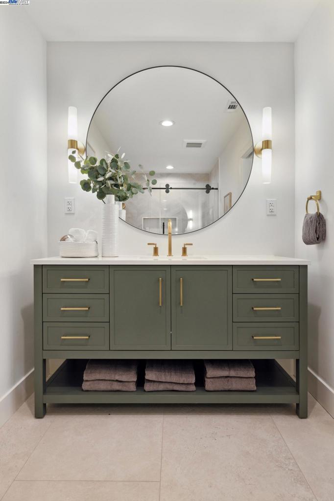 SADDLEBACK - Residential