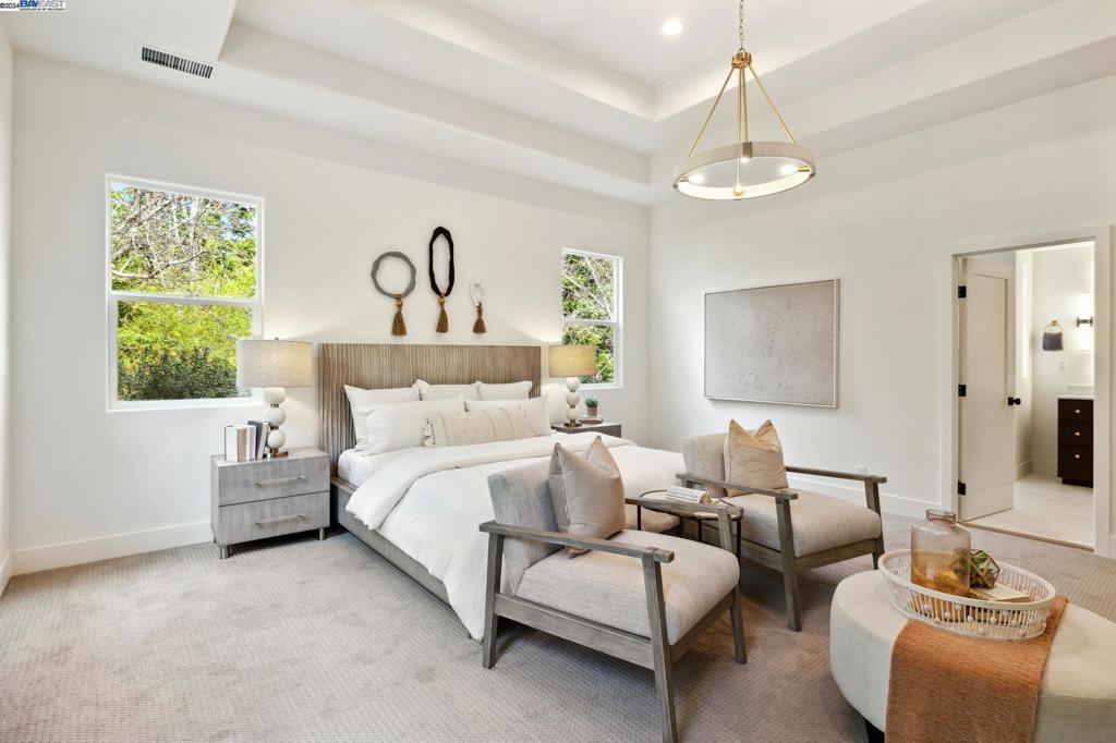 SADDLEBACK - Residential