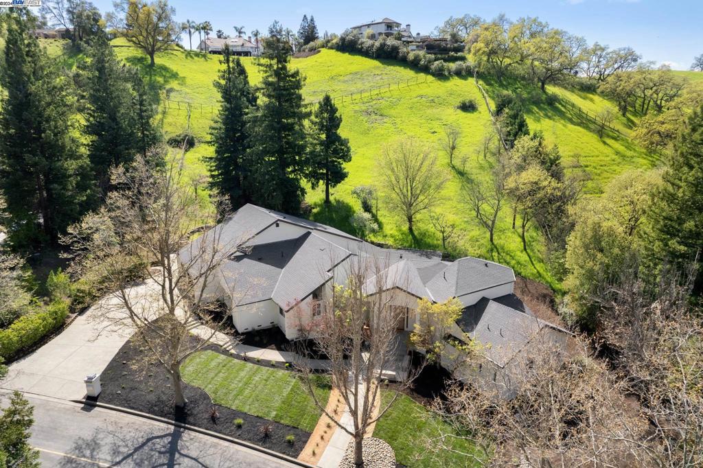 SADDLEBACK - Residential