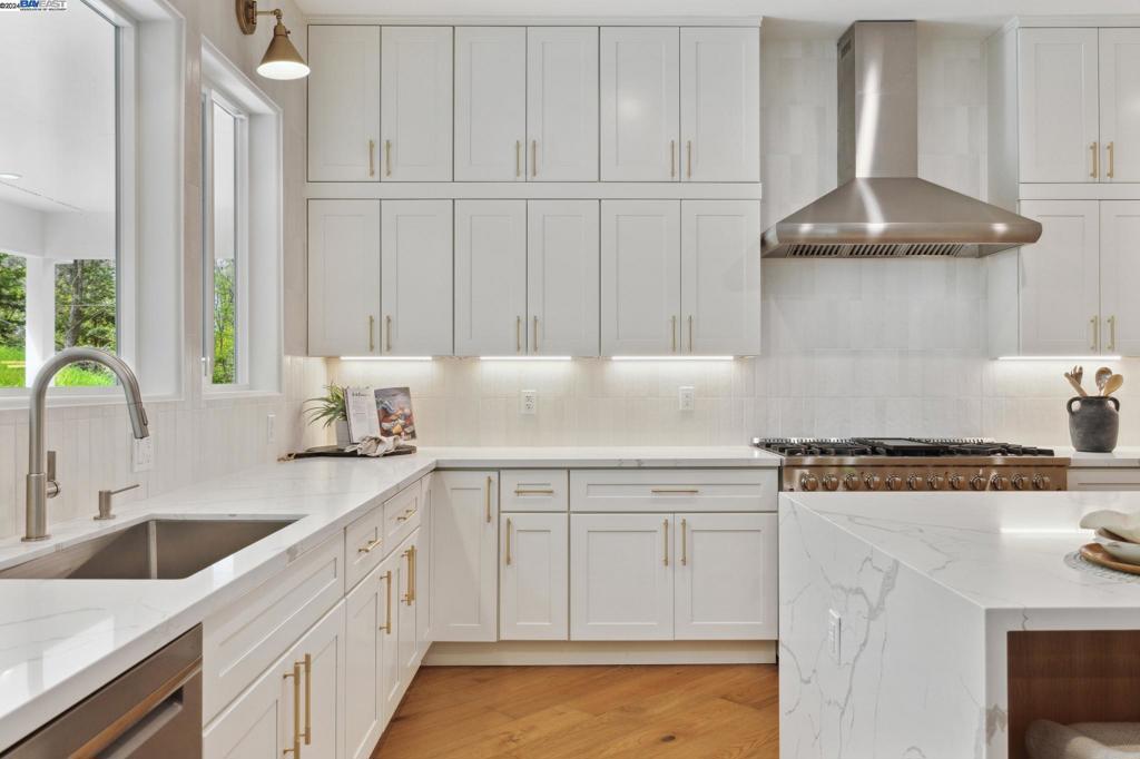 SADDLEBACK - Residential