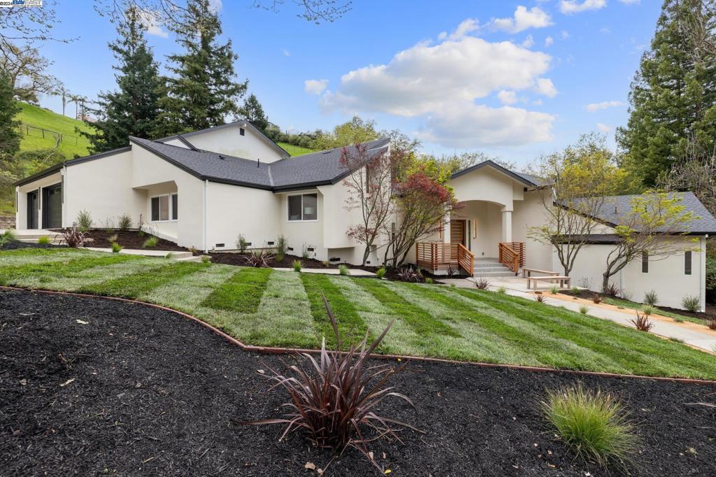 SADDLEBACK - Residential