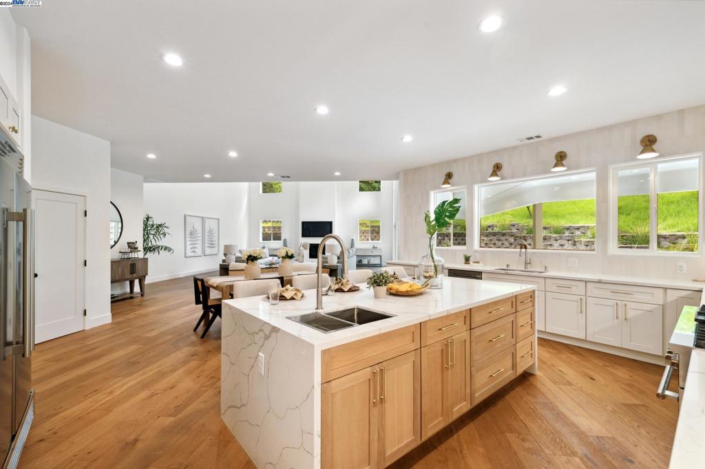 SADDLEBACK - Residential