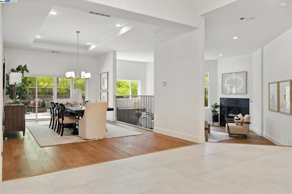 SADDLEBACK - Residential