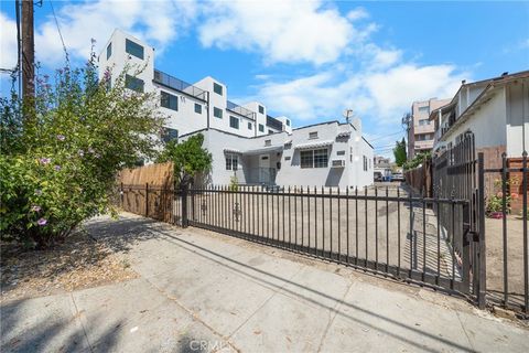 Photo of 6513 Lexington Avenue, Los Angeles, CA 90038 (MLS # PW25185716) Photo of 6513 Lexington Avenue, Los Angeles, CA 90038 (MLS # PW25185716)