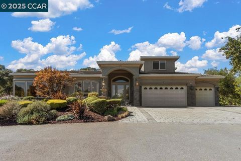 Photo of 8093 Bethel Ln Ln, Pleasanton, CA 94588 (MLS # 41113992)
